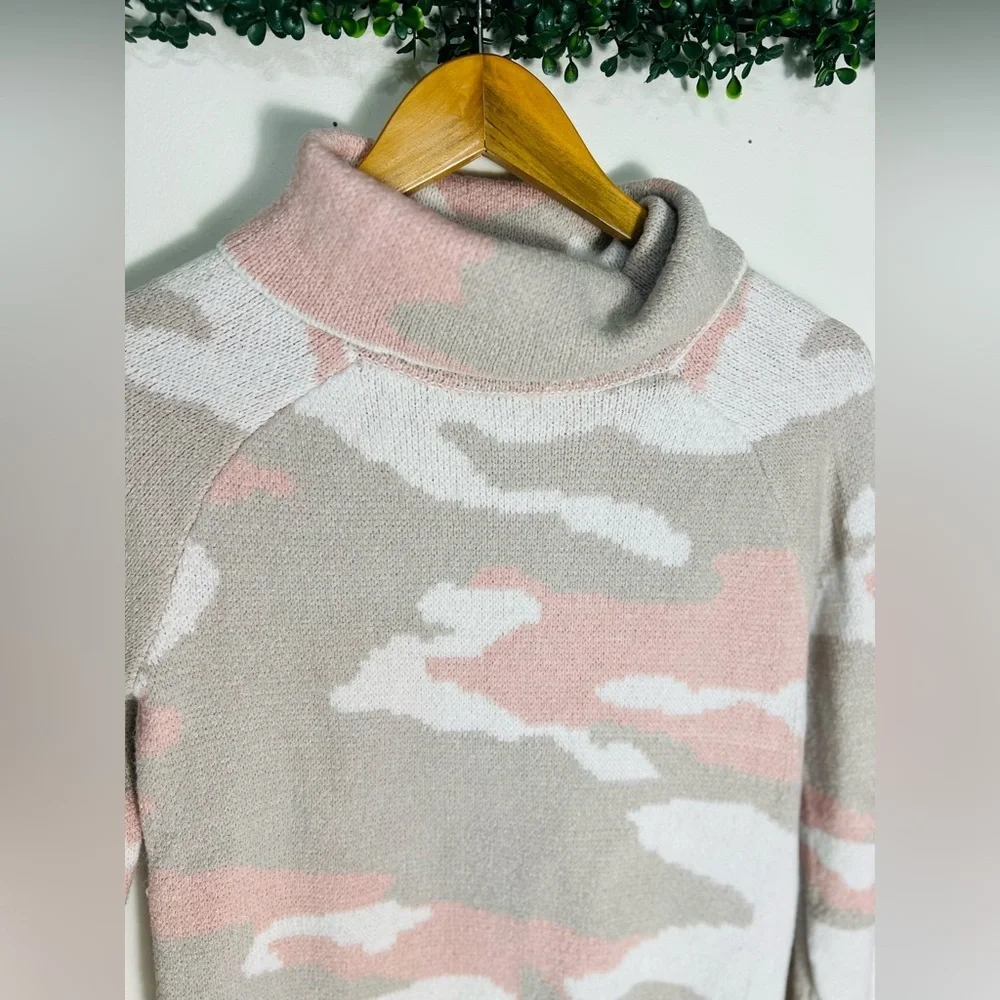 BOSTON PROPER Camo Turtleneck Knit Sweater Women's Size Small Pink Camouflage S - Picture 2 of 11